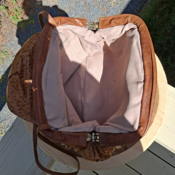 Vintage 1980's J&E Handbag Company NY Brown Leather Large Convertible Clutch - Picture 10 of 14